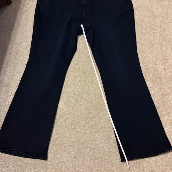 Warp + Weft DEN Denver Slim Bootcut Jeans - Picture 9 of 12